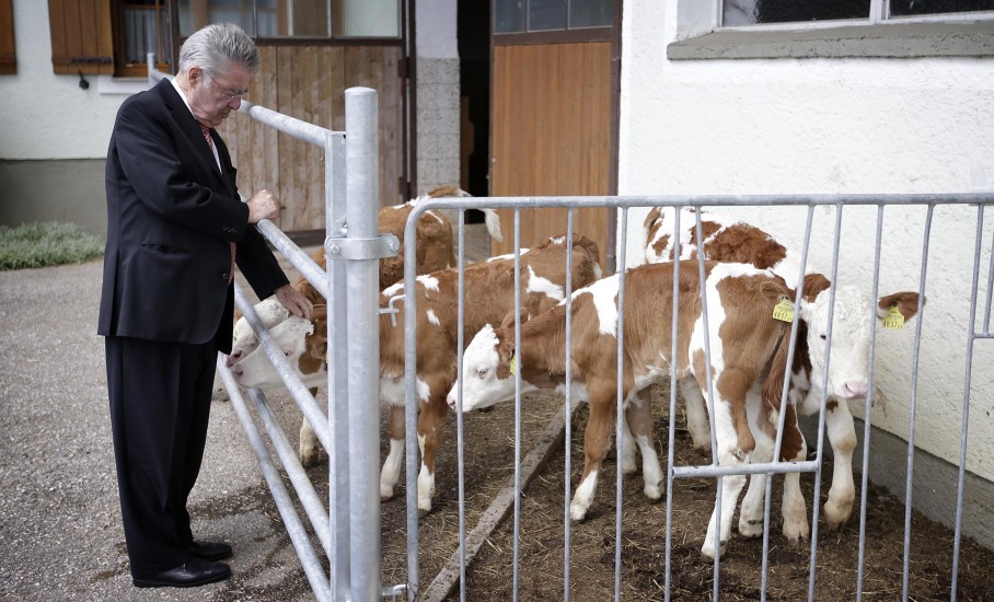 Foto von Peter Lechner anlässlich des Besuches von unserem HBP Dr. Heinz  Fischer auf unserem Bauernhof