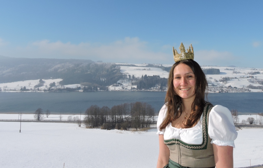 Bio-Heu-Region im Winter mit Königin Lorena (95)