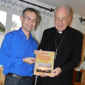 Übergabe meines E-Books an Kardinal Schönborn bei uns zu Hause