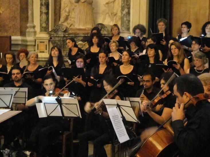 Krönungsmesse von Mozart gesungen vom Chor in Santa Maria Dell Anima
