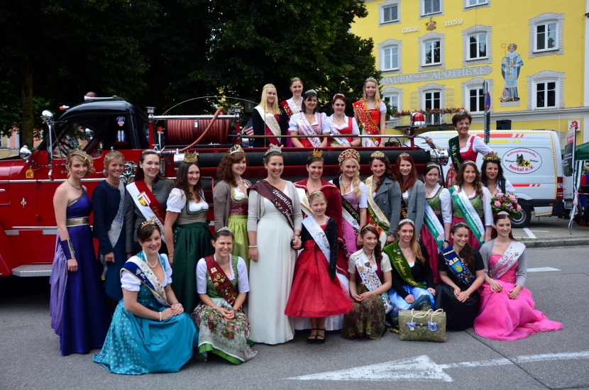 Gruppenfoto mit den anderen Königinnen aus Deutschland und Österreich