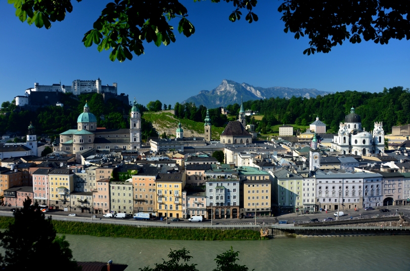 Die Stadt Salzburg vom Kapuzinerberg aus gesehen